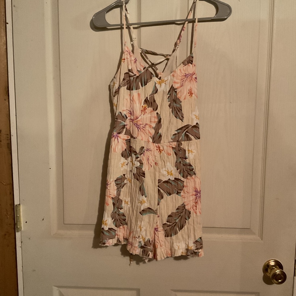 Forever 21 Floral Strappy Romper